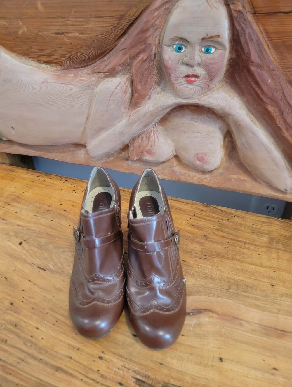Rialto "White Mountain Broadway" Sz 9Vintage Inspired Wingtip Brogue Heel Bootie